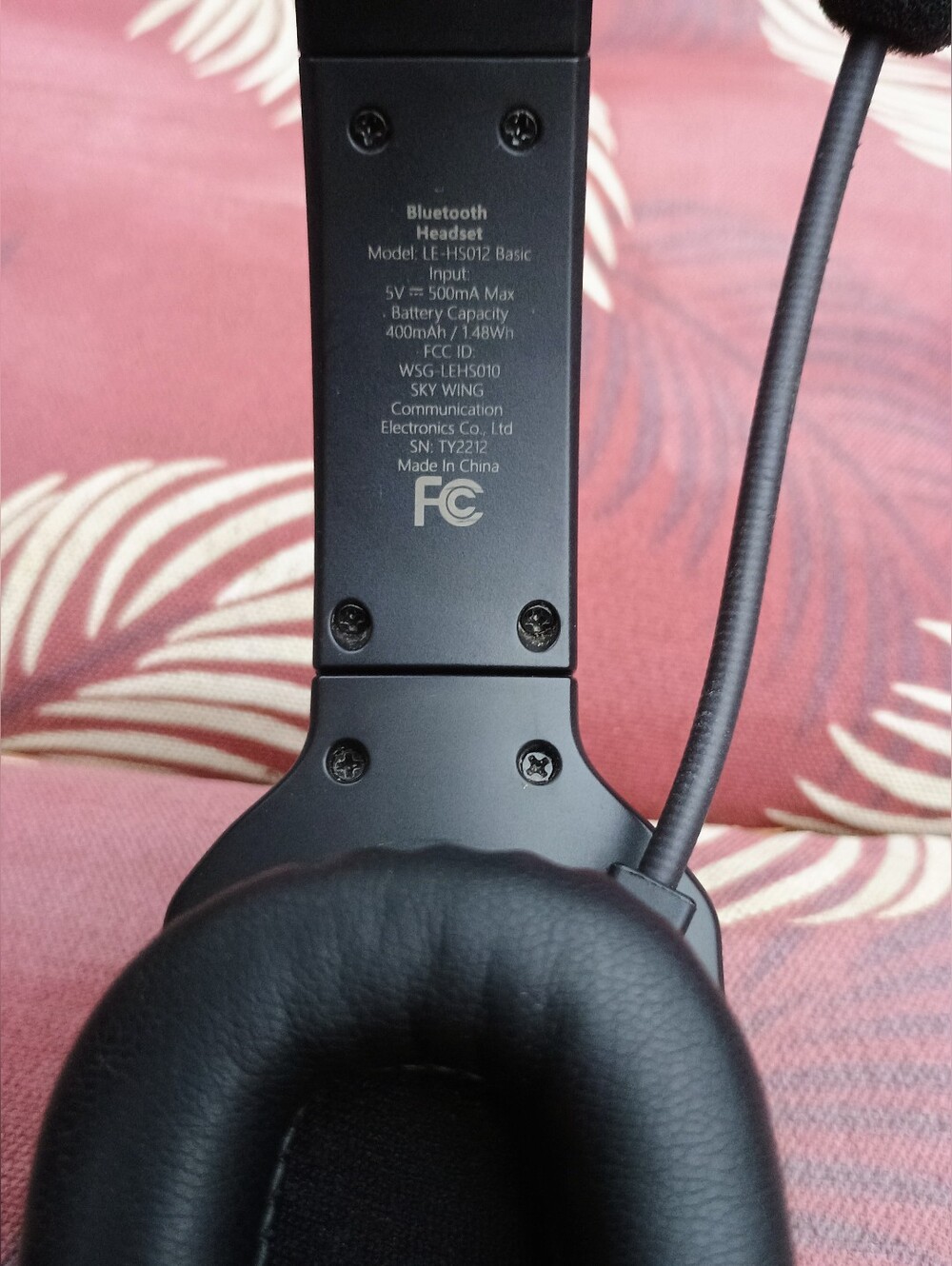 Levn Bluetooth Headset & microphone - Picture 3 of 9